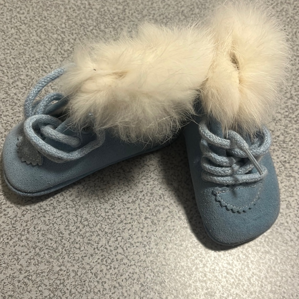 Fur Light Blue Cuquito Shoes.